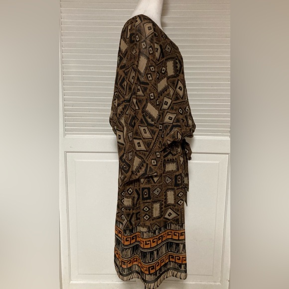 Signature by Robbie Bee  Women’s Dress with sachse belt. Plus Size 18 - Picture 3 of 10